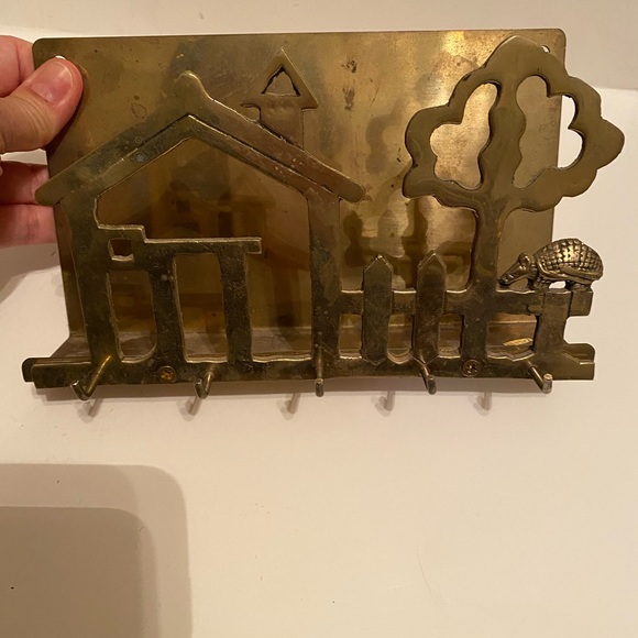 Vtg Brass House Shaped Key Hooks Wall Hanging & Mail Holder - Picture 3 of 4